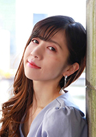 初崎麻衣 Hatsuzaki Mai