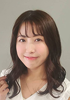 小谷津友里 yuri koyatsu